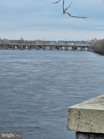 6 LALOR ST, Trenton, NJ 08611