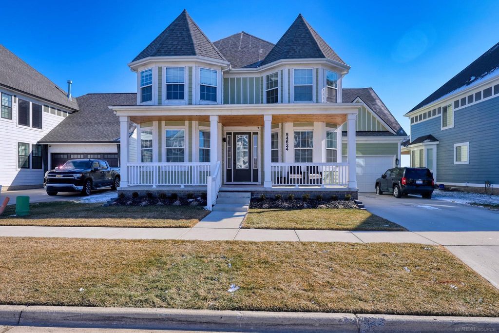 54624 Ann Drive, Macomb, MI 48042