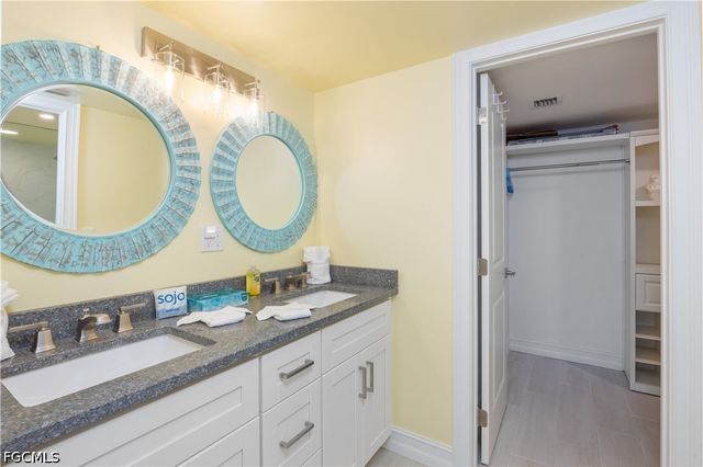 1341 Middle Gulf DR 1A, Sanibel, FL 33957