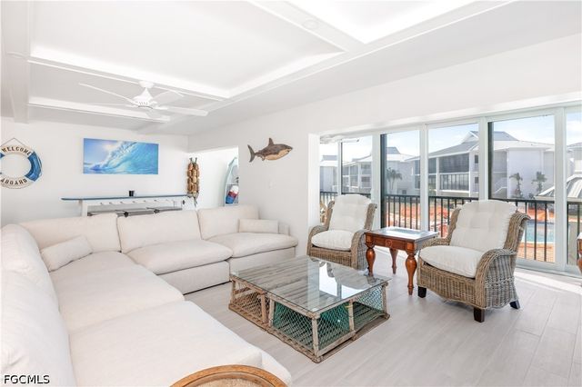 1341 Middle Gulf DR 1A, Sanibel, FL 33957