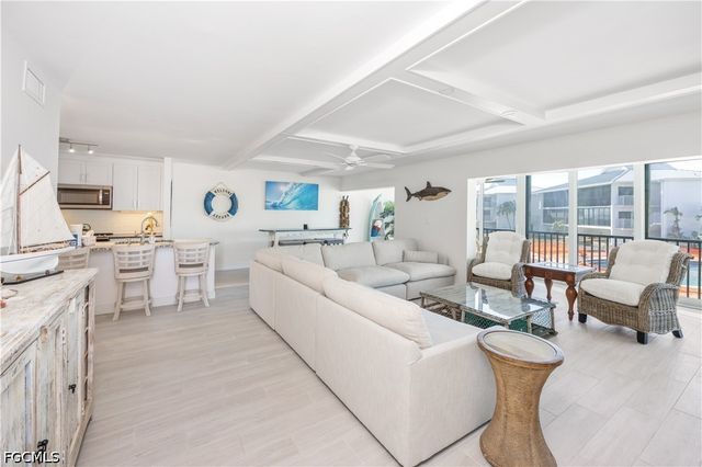 1341 Middle Gulf DR 1A, Sanibel, FL 33957