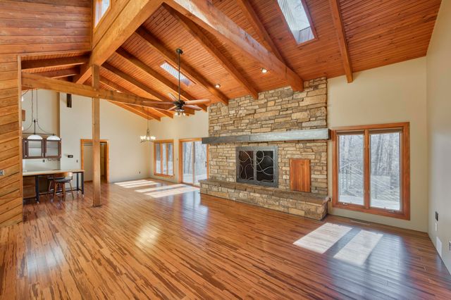 3562 S State Highway J, Springfield, MO 65809