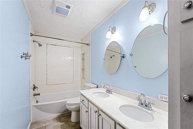 104 Caroline St Street, Dequincy, LA 70633