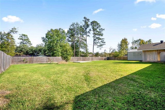 104 Caroline St Street, Dequincy, LA 70633