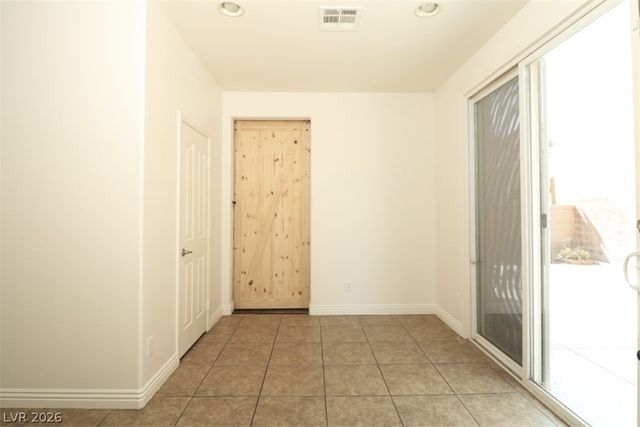 9825 Emerald Twilight Street, Las Vegas, NV 89178