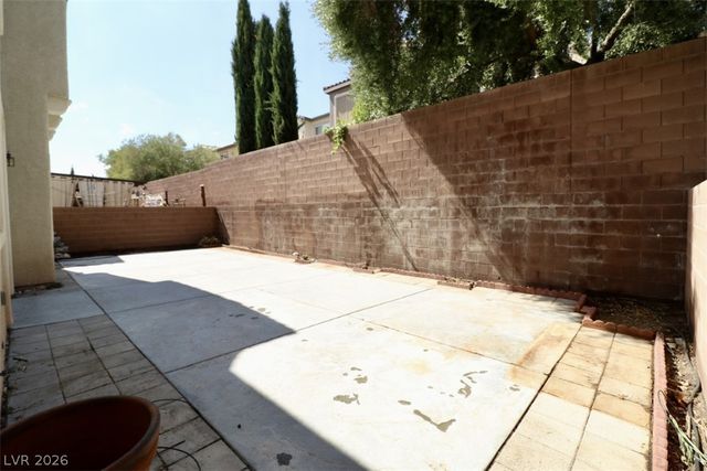 9825 Emerald Twilight Street, Las Vegas, NV 89178