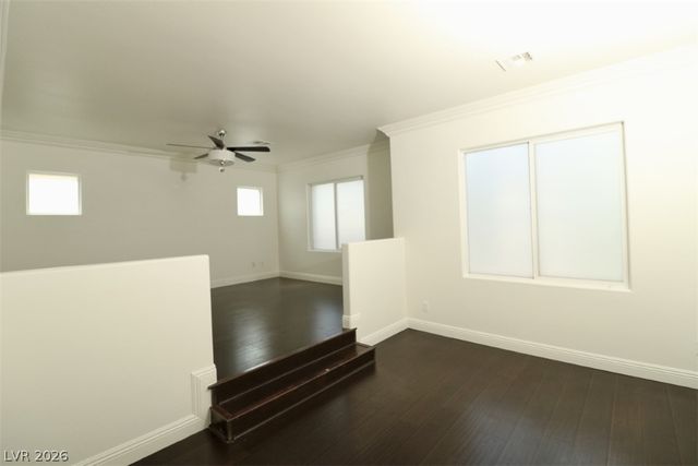 9825 Emerald Twilight Street, Las Vegas, NV 89178