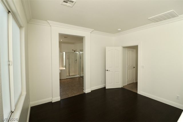 9825 Emerald Twilight Street, Las Vegas, NV 89178