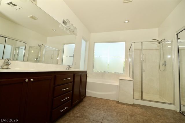 9825 Emerald Twilight Street, Las Vegas, NV 89178