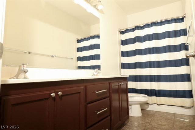 9825 Emerald Twilight Street, Las Vegas, NV 89178