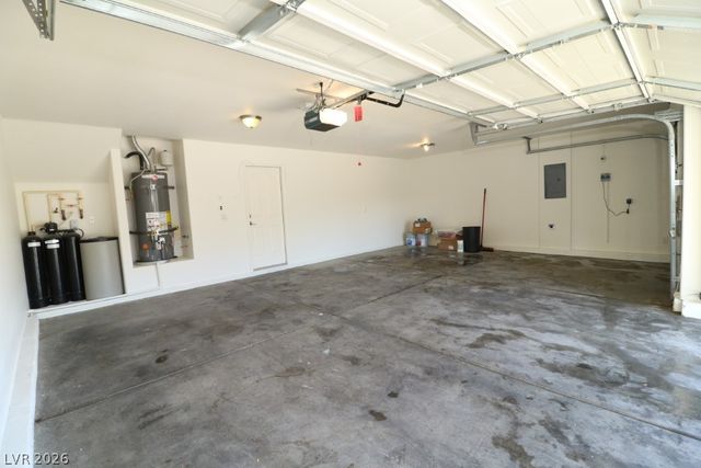 9825 Emerald Twilight Street, Las Vegas, NV 89178