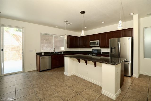 9825 Emerald Twilight Street, Las Vegas, NV 89178
