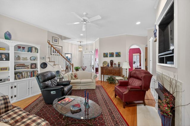 13 Hickory, Elon, NC 27244