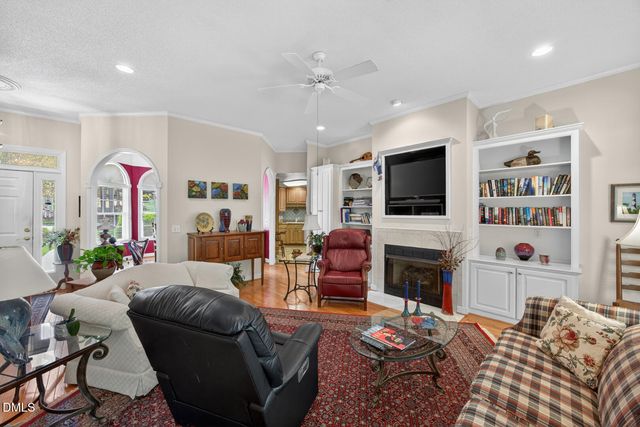 13 Hickory, Elon, NC 27244
