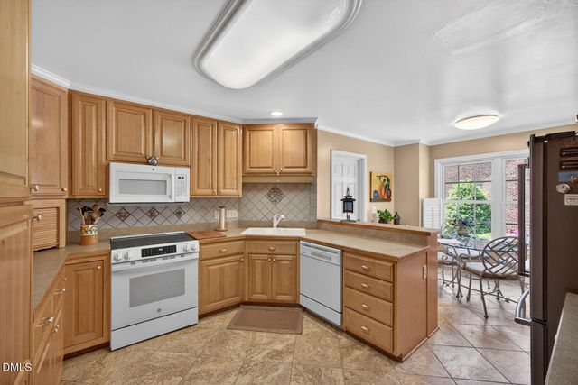 13 Hickory, Elon, NC 27244