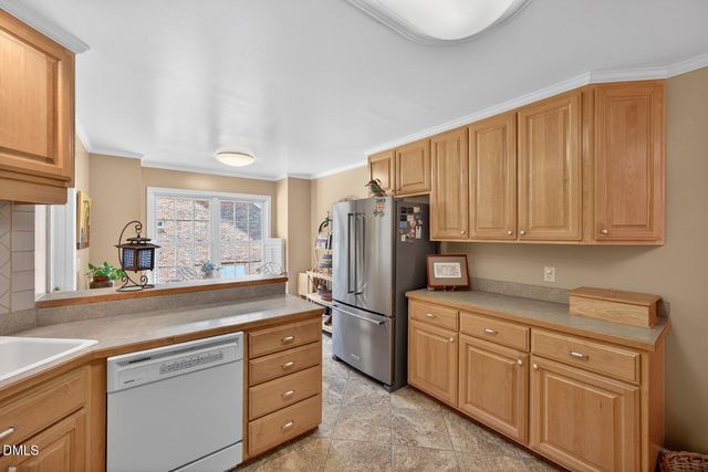 13 Hickory, Elon, NC 27244