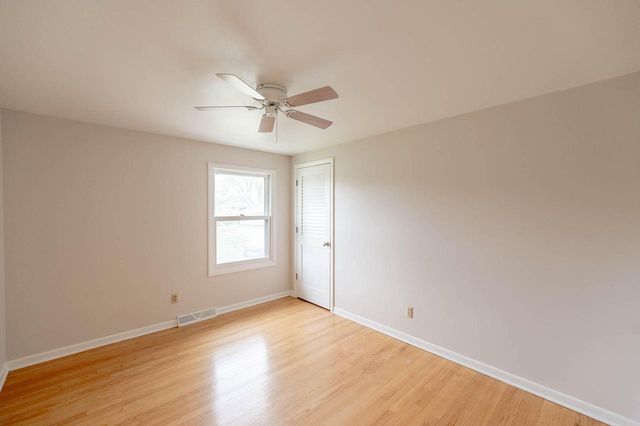 12740 Eden TRAIL, New Berlin, WI 53151
