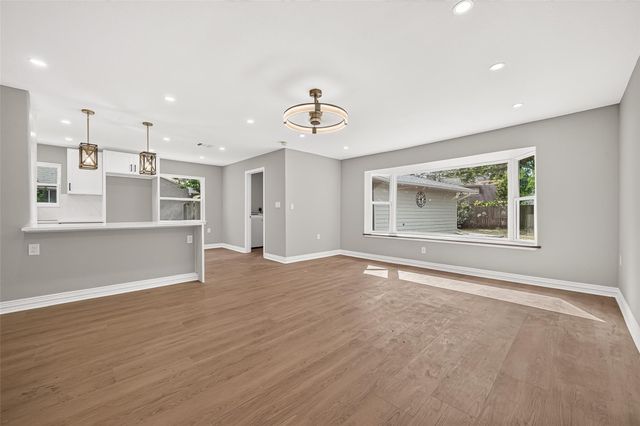 1722 Shannon Valley Drive, Houston, TX 77077