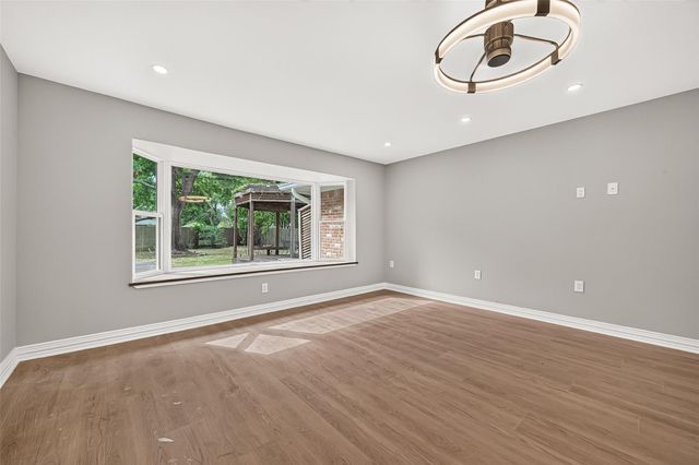 1722 Shannon Valley Drive, Houston, TX 77077
