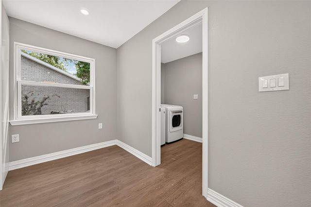 1722 Shannon Valley Drive, Houston, TX 77077