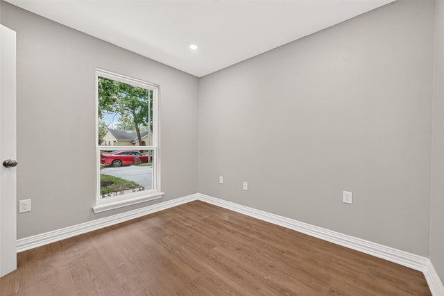 1722 Shannon Valley Drive, Houston, TX 77077
