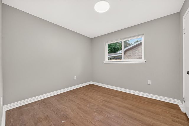 1722 Shannon Valley Drive, Houston, TX 77077