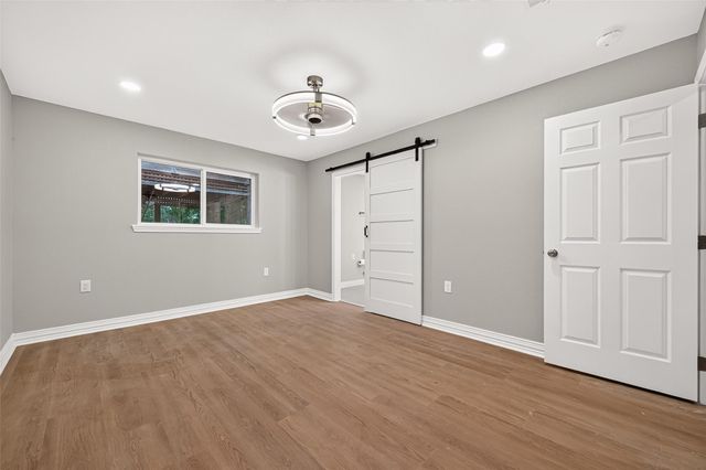 1722 Shannon Valley Drive, Houston, TX 77077
