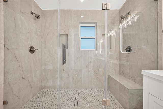 1722 Shannon Valley Drive, Houston, TX 77077