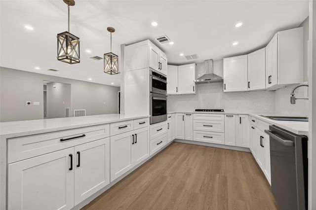 1722 Shannon Valley Drive, Houston, TX 77077
