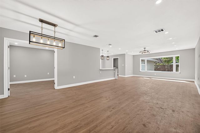 1722 Shannon Valley Drive, Houston, TX 77077