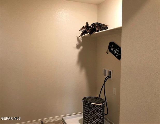 10701 Jay Novacek Street, El Paso, TX 79924