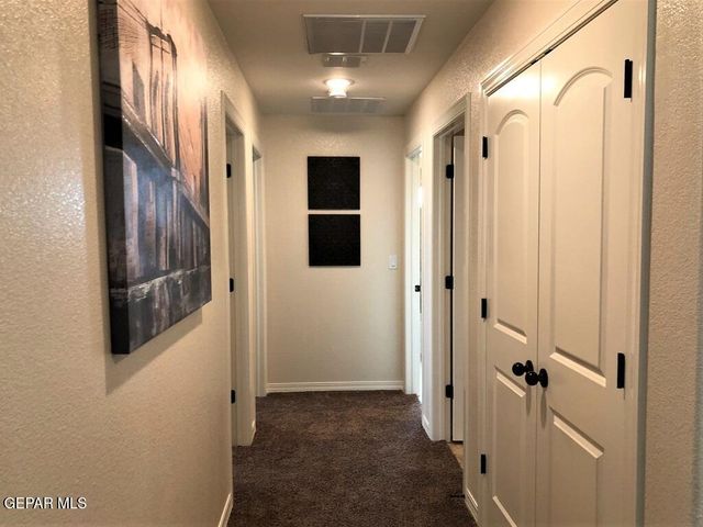 10701 Jay Novacek Street, El Paso, TX 79924