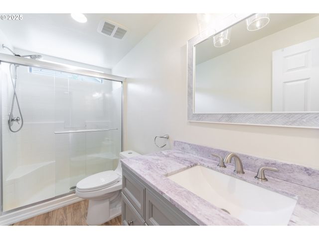 37455 EMERALD CASCADE St, Sandy, OR 97055