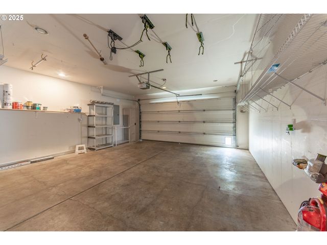 37455 EMERALD CASCADE St, Sandy, OR 97055