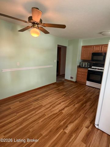 7807 Lesane Dr, Louisville, KY 40214