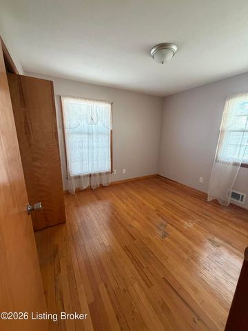 7807 Lesane Dr, Louisville, KY 40214