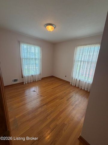7807 Lesane Dr, Louisville, KY 40214