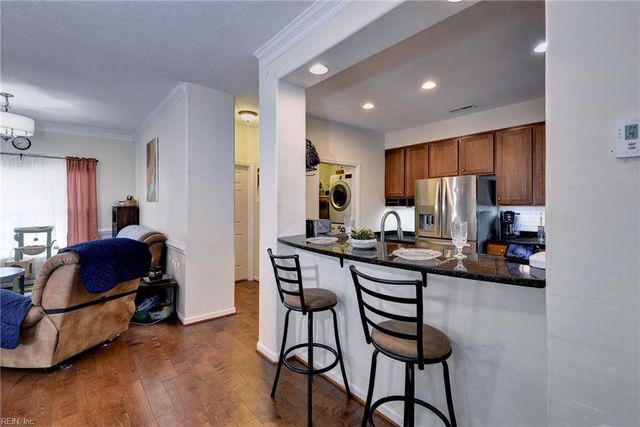 102 Lakeview CV, Smithfield, VA 23430