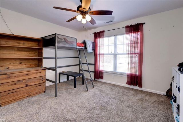 102 Lakeview CV, Smithfield, VA 23430