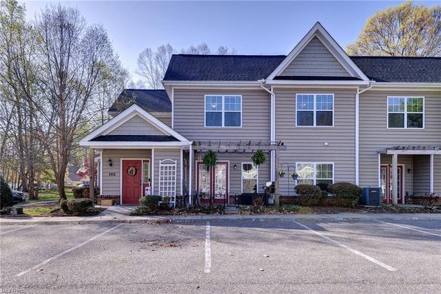 102 Lakeview CV, Smithfield, VA 23430