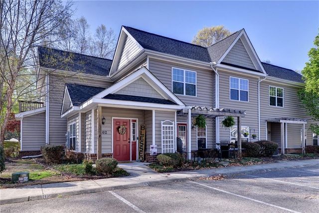 102 Lakeview CV, Smithfield, VA 23430