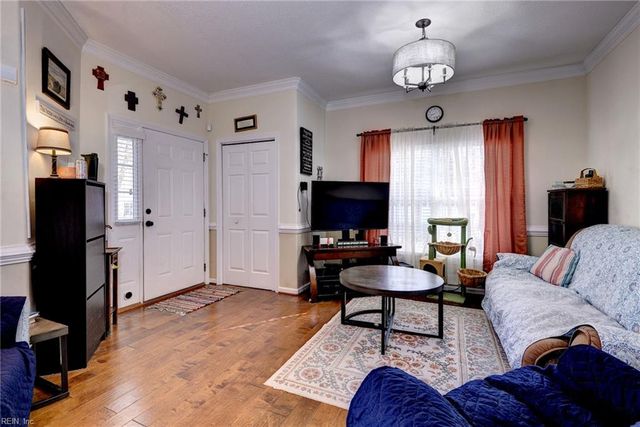102 Lakeview CV, Smithfield, VA 23430
