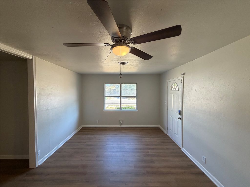 8021 Tumbleweed Trail, White Settlement, TX 76108 — photo 3