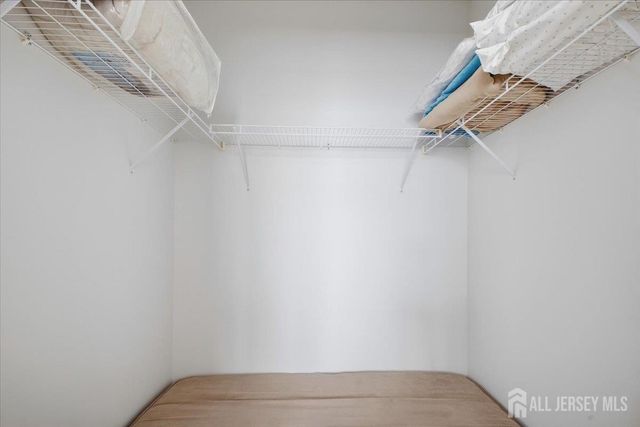 5301 Enclave Circle, Franklin, NJ 08873