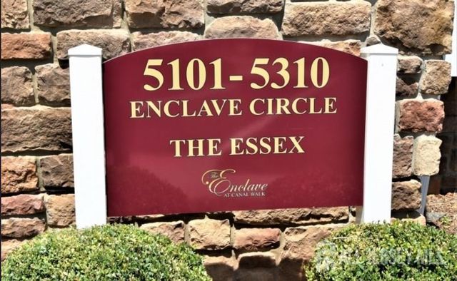 5301 Enclave Circle, Franklin, NJ 08873