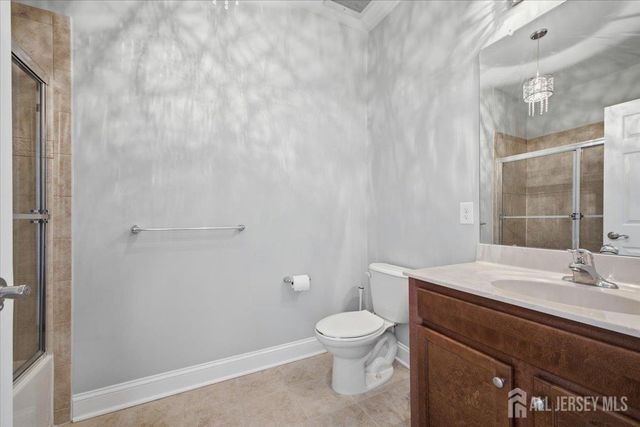 5301 Enclave Circle, Franklin, NJ 08873