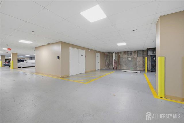 5301 Enclave Circle, Franklin, NJ 08873