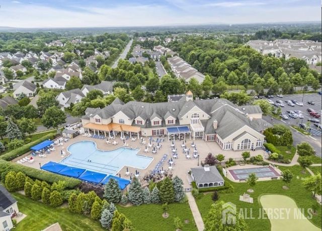 5301 Enclave Circle, Franklin, NJ 08873