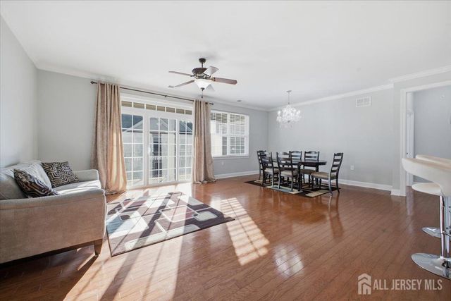 5301 Enclave Circle, Franklin, NJ 08873