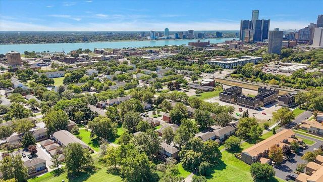 1118 Stafford Pl Place, Detroit, MI 48207